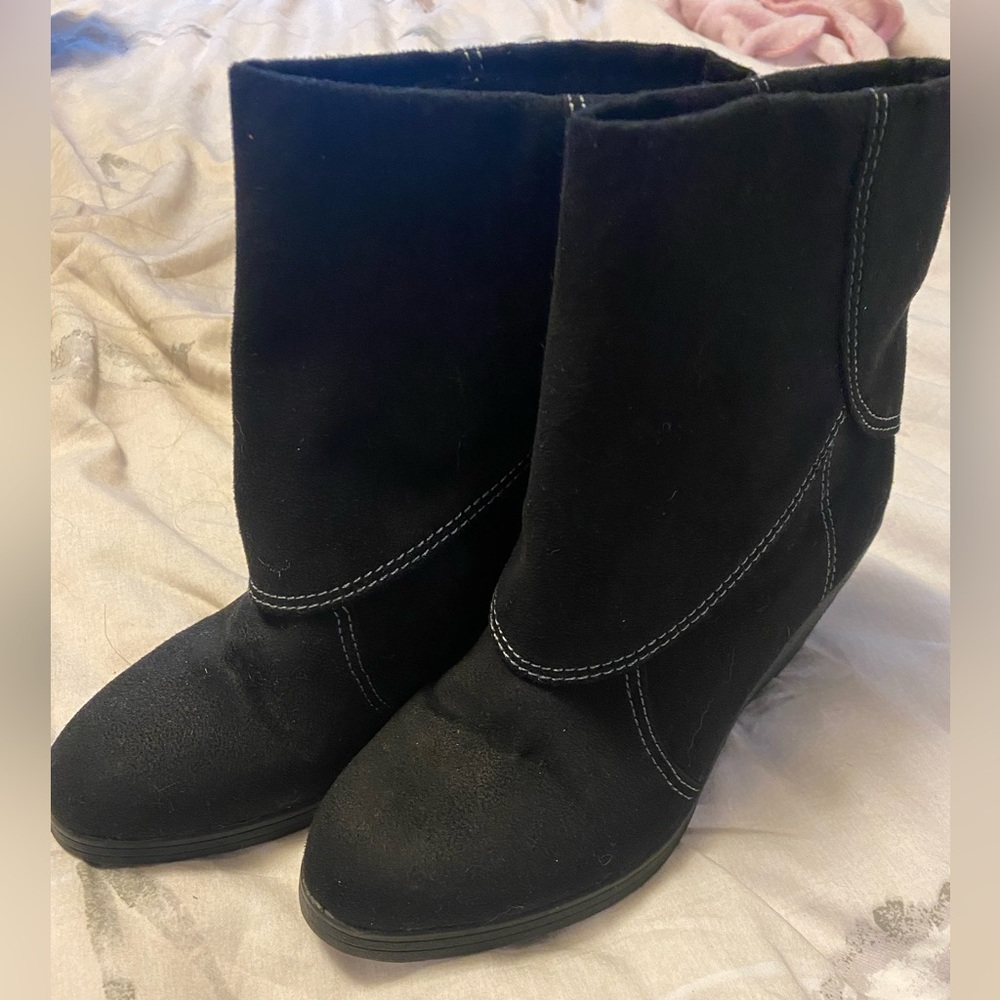 American Eagle ankle boot wedge heel size 6 black